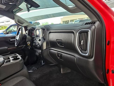 Used 2020 Chevrolet Silverado 1500 LT w/ LT Value Package image 17