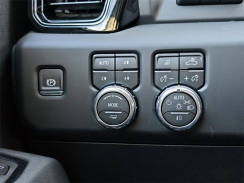 New 2026 GMC Sierra 3500 AT4 w/ AT4 Premium Plus Package image 16