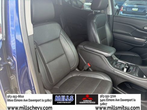 Used 2023 GMC Acadia SLT w/ Preferred Package FWD image 23