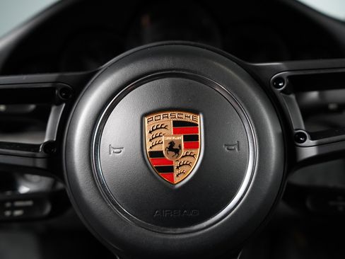 Used 2018 Porsche 911 GT3 RWD image 80