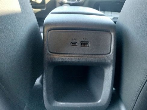 Used 2025 Chevrolet Trax RS w/ Driver Confidence Package image 21