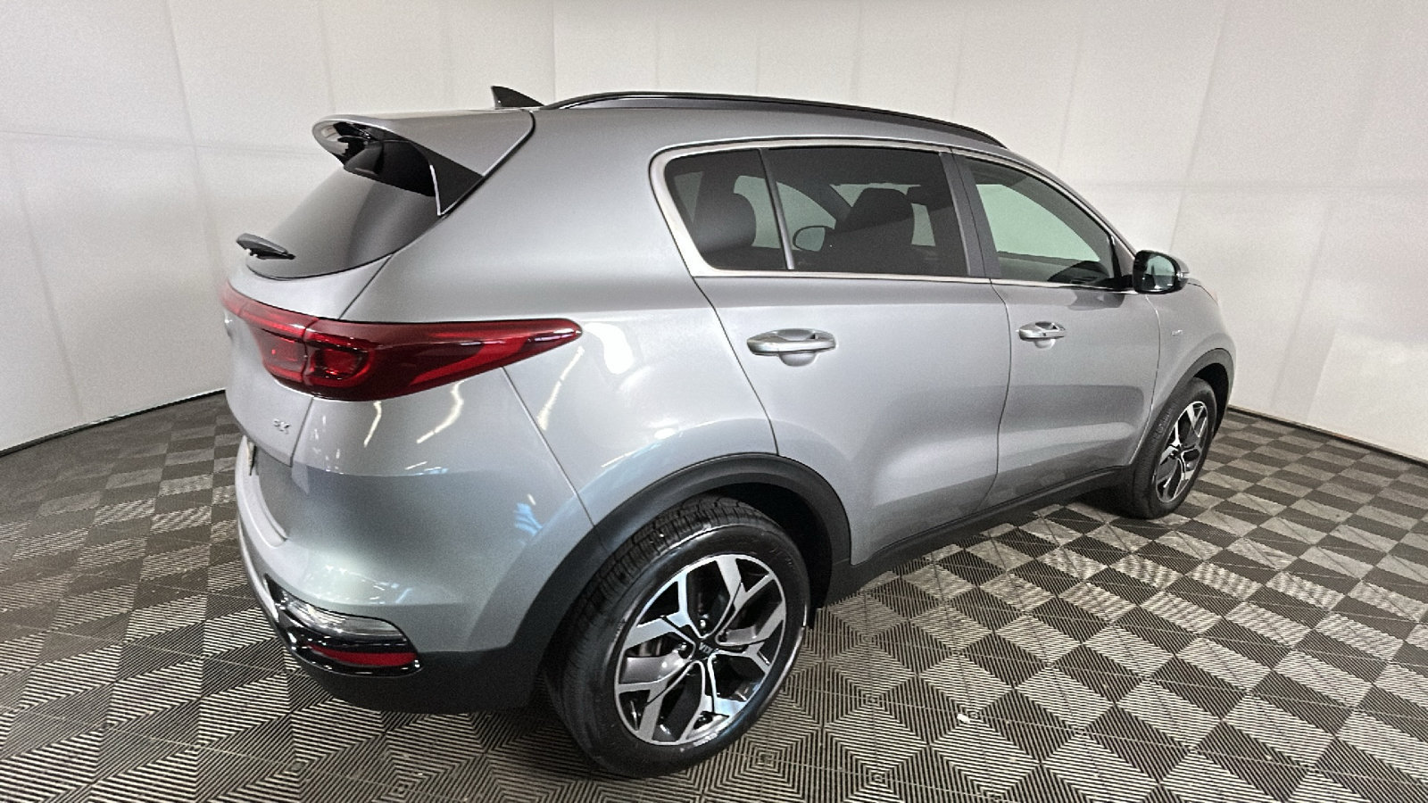 Used 2022 Kia Sportage EX w/ EX Technology Package AWD/4WD image 3