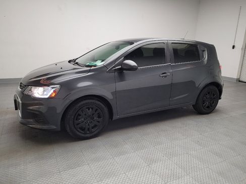 Used 2020 Chevrolet Sonic LT image 2