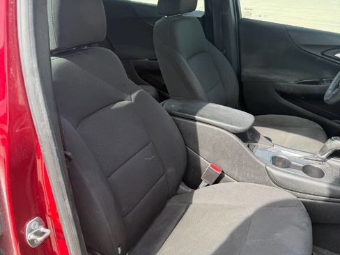 Used 2016 Chevrolet Malibu LT image 8