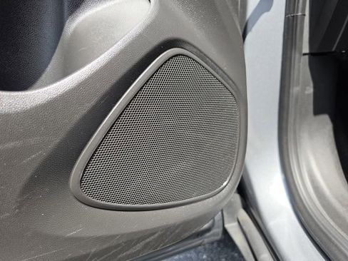Used 2025 Buick Encore GX Preferred FWD image 19