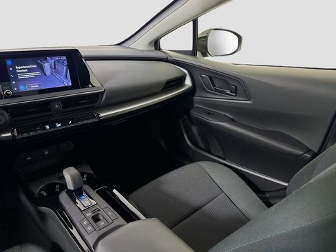 Used 2024 Toyota Prius LE image 18
