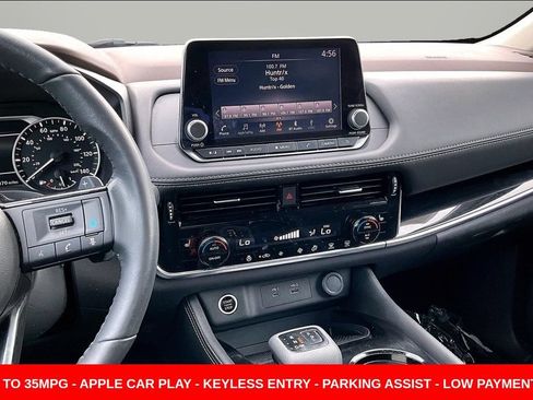 Used 2023 Nissan Rogue SL FWD image 9