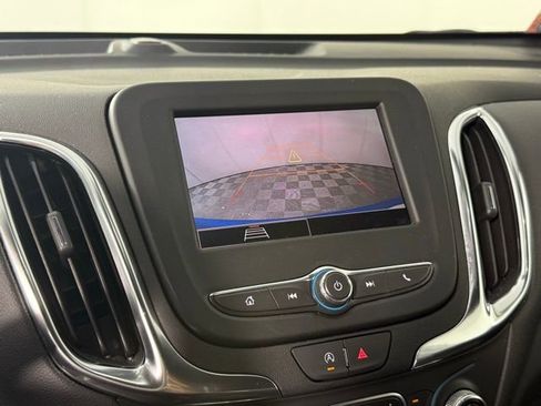 Used 2024 Chevrolet Equinox LT FWD image 21