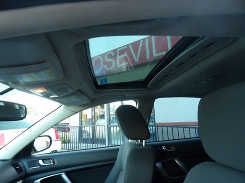 Used 2009 Subaru Legacy 2.5i Special Edition image 7