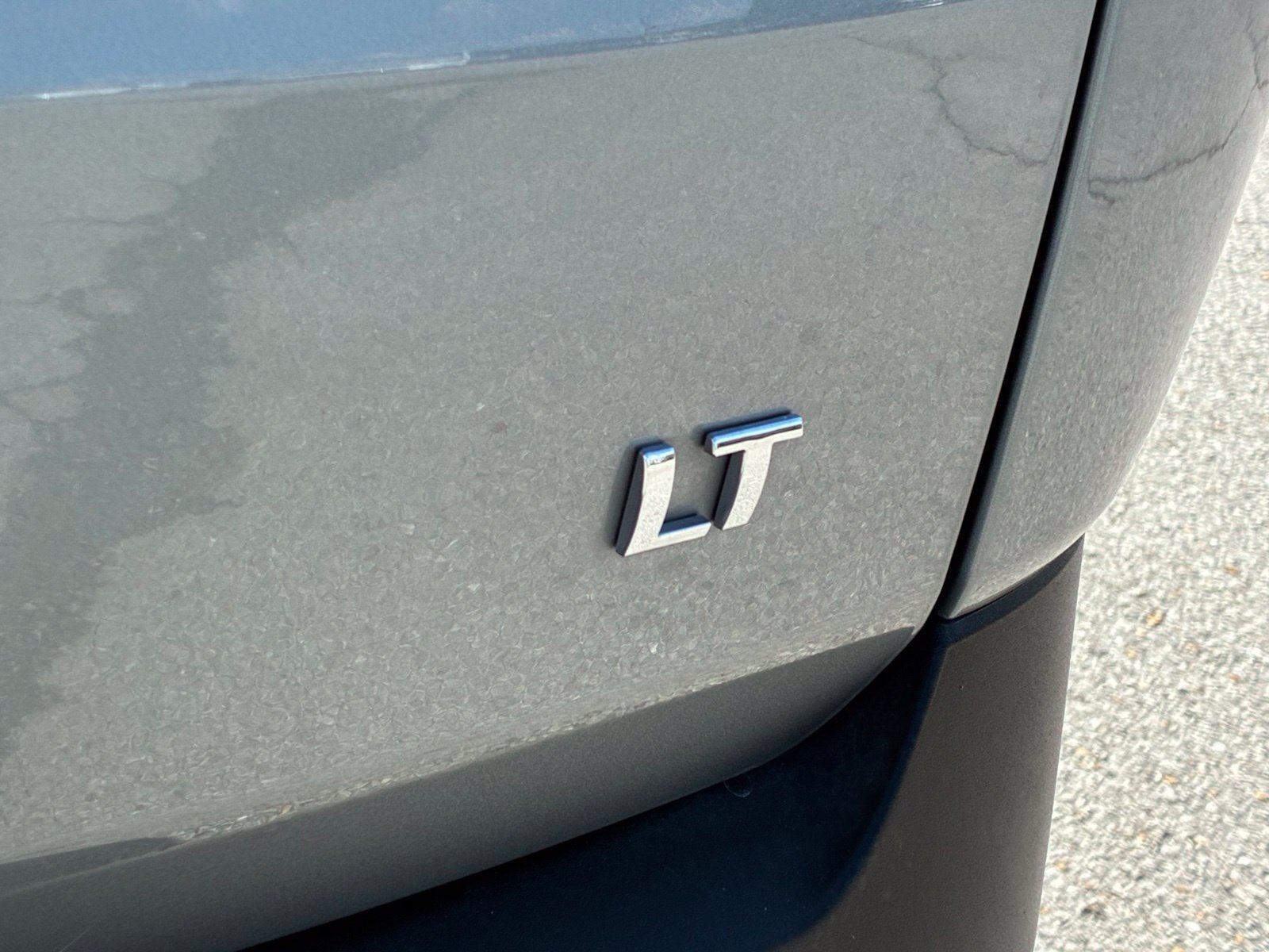 Used 2023 Chevrolet Traverse LT w/ LPO, Cargo Package AWD/4WD image 26
