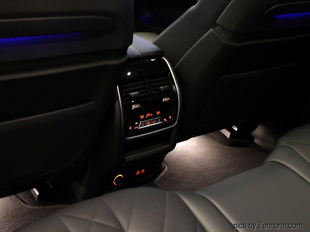 Certified 2025 BMW X7 xDrive40i AWD/4WD image 15