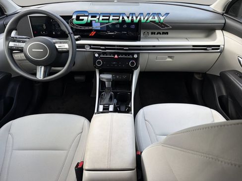 Used 2025 Hyundai Tucson SEL FWD image 9