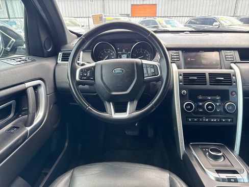 Used 2019 Land Rover Discovery Sport SE AWD/4WD image 13
