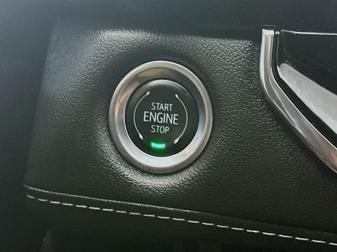 Used 2024 Chevrolet Colorado LT w/ LT Convenience Package II image 24