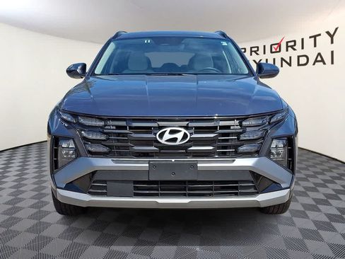 Used 2025 Hyundai Tucson SEL FWD image 2