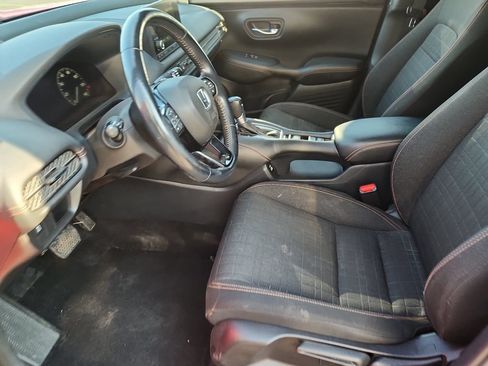 Used 2023 Honda HR-V Sport image 7