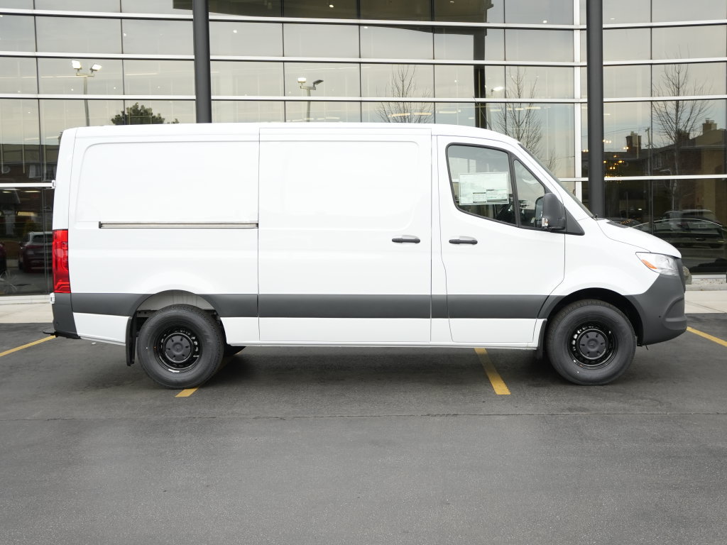 Used 2026 Mercedes-Benz Sprinter 2500 image 2