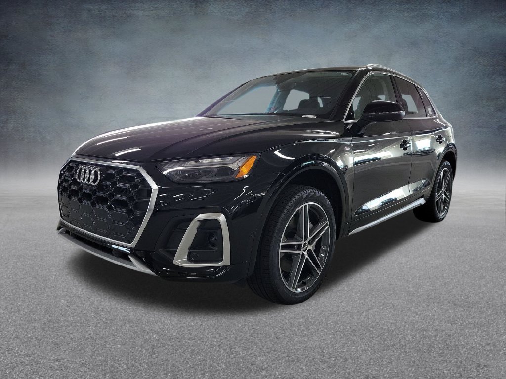 Certified 2024 Audi Q5 e Prestige AWD/4WD image 4