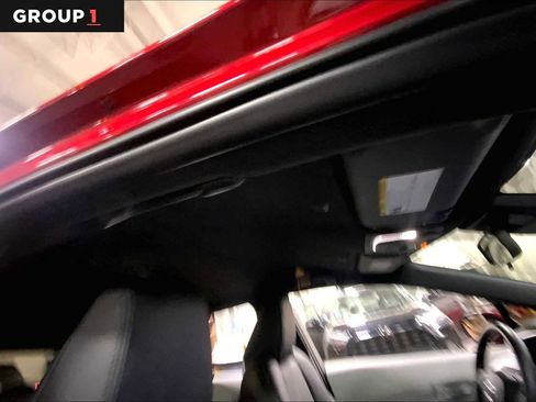 Used 2025 Toyota Corolla SE image 13