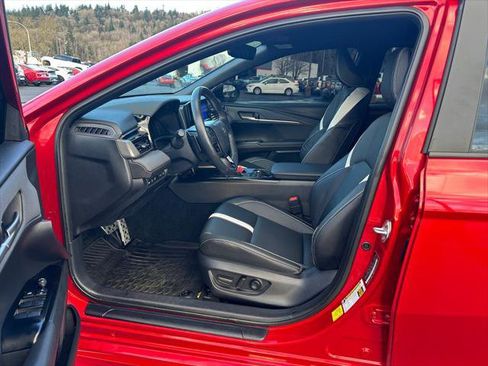 Certified 2025 Toyota Camry SE w/ Convenience Package image 14