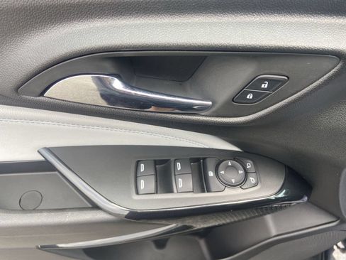 Used 2024 Chevrolet Trax LT FWD image 22