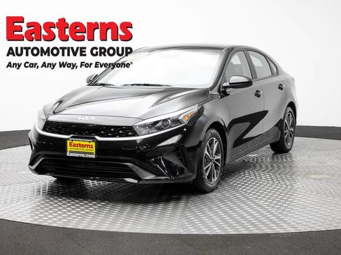 Used 2024 Kia Forte LXS FWD image 1