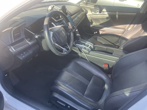 Used 2020 Honda Civic Touring image 6