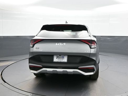 Certified 2023 Kia Sportage LX image 10