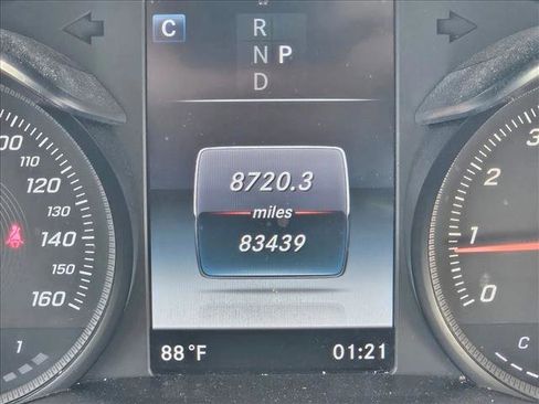 Used 2019 Mercedes-Benz GLC 300 image 10