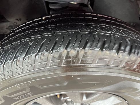 Certified 2022 Toyota Tacoma SR5 image 30