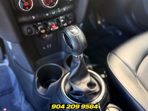 Used 2015 MINI Cooper 4-Door Hardtop FWD image 15