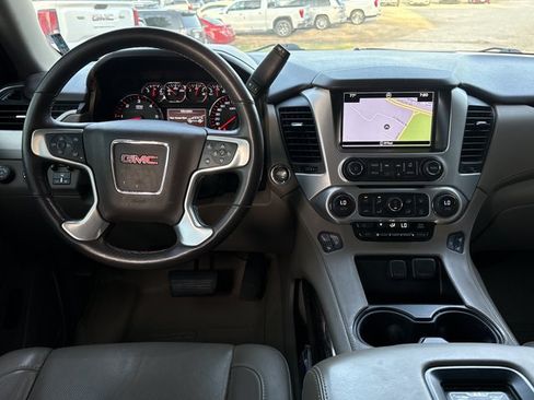 Used 2016 GMC Yukon SLT w/ Open Road Package AWD/4WD image 5