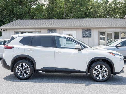 Used 2023 Nissan Rogue SV w/ SV Premium B Package AWD/4WD image 12