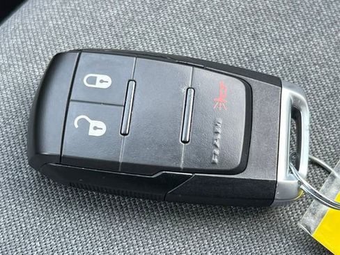 Used 2024 RAM 3500 Big Horn image 36