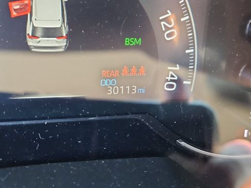 Used 2023 Toyota RAV4 XLE w/ Convenience Package AWD/4WD image 7
