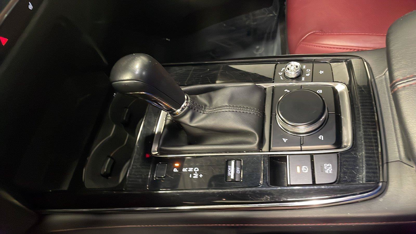 Used 2025 MAZDA CX-30 AWD 2.5 S w/ Preferred Package image 18