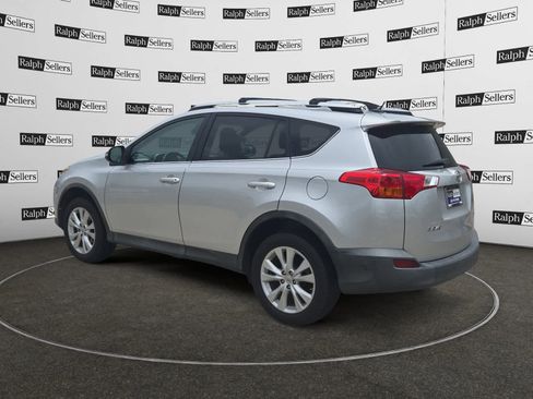 Used 2015 Toyota RAV4 Limited w/ Technology Package FWD image 4