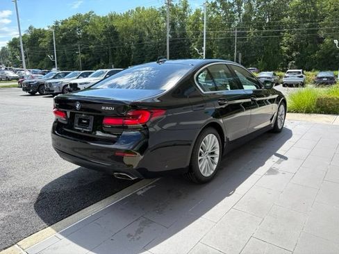 Used 2021 BMW 530i xDrive w/ Convenience Package AWD/4WD image 7