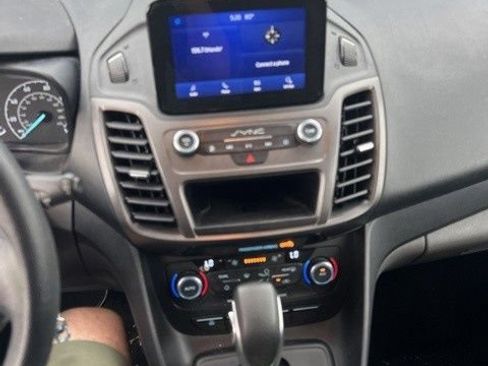 Used 2023 Ford Transit Connect XLT FWD image 6
