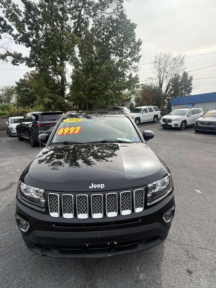 Used 2016 Jeep Compass High Altitude AWD/4WD image 5