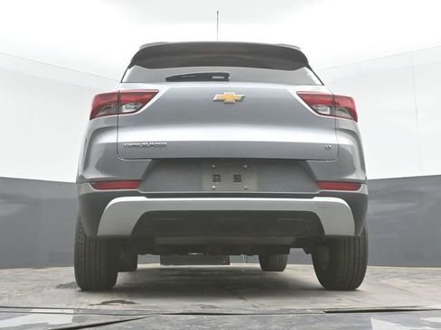 Used 2023 Chevrolet TrailBlazer LT FWD image 32