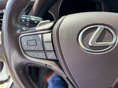 Used 2018 Lexus LS 500 AWD image 21