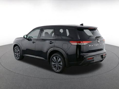 Used 2025 Nissan Pathfinder SV FWD image 7
