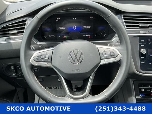 Used 2024 Volkswagen Tiguan SE FWD image 18