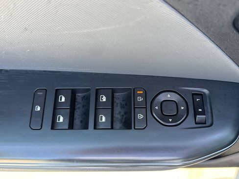 Used 2025 Kia K4 FWD image 14