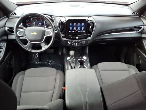 Used 2022 Chevrolet Traverse LT image 12