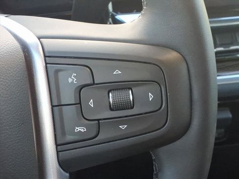 Used 2025 GMC Sierra 1500 Elevation image 13