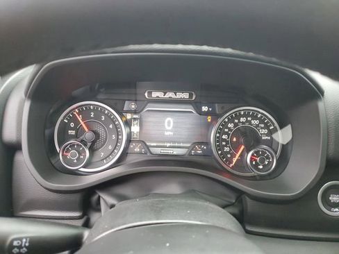 New 2026 RAM 1500 4x4 Crew Cab image 15