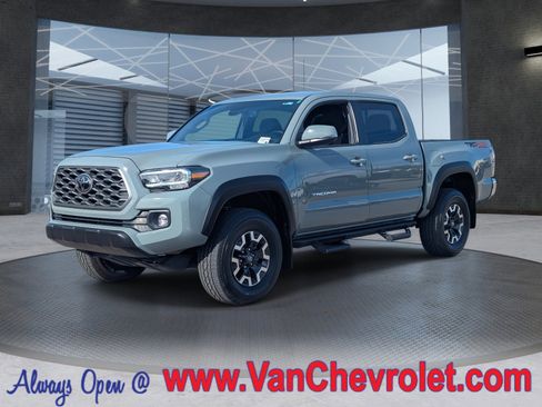 Used 2023 Toyota Tacoma TRD Off-Road image 1