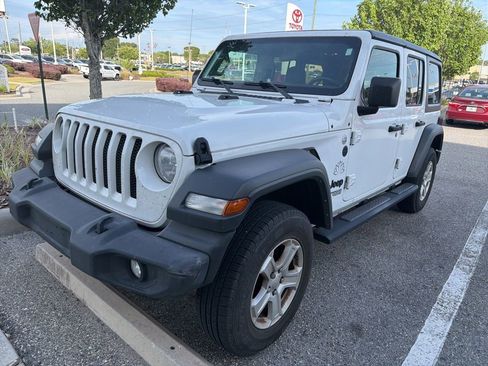 Used 2021 Jeep Wrangler Unlimited Sport AWD/4WD image 2